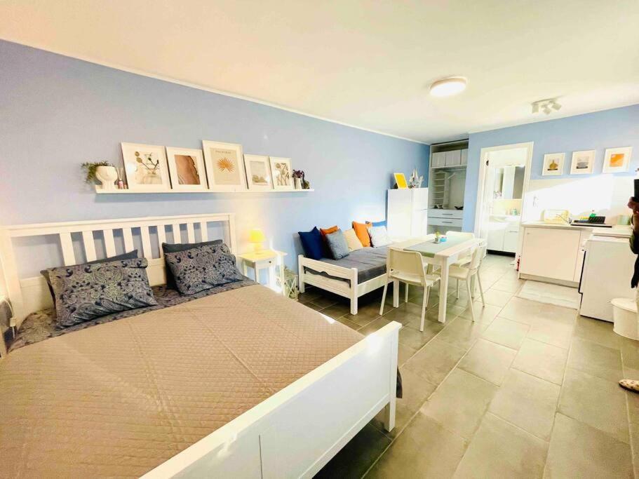 Cozy, Newly Renovated Apartment In Gavrio. Exteriér fotografie